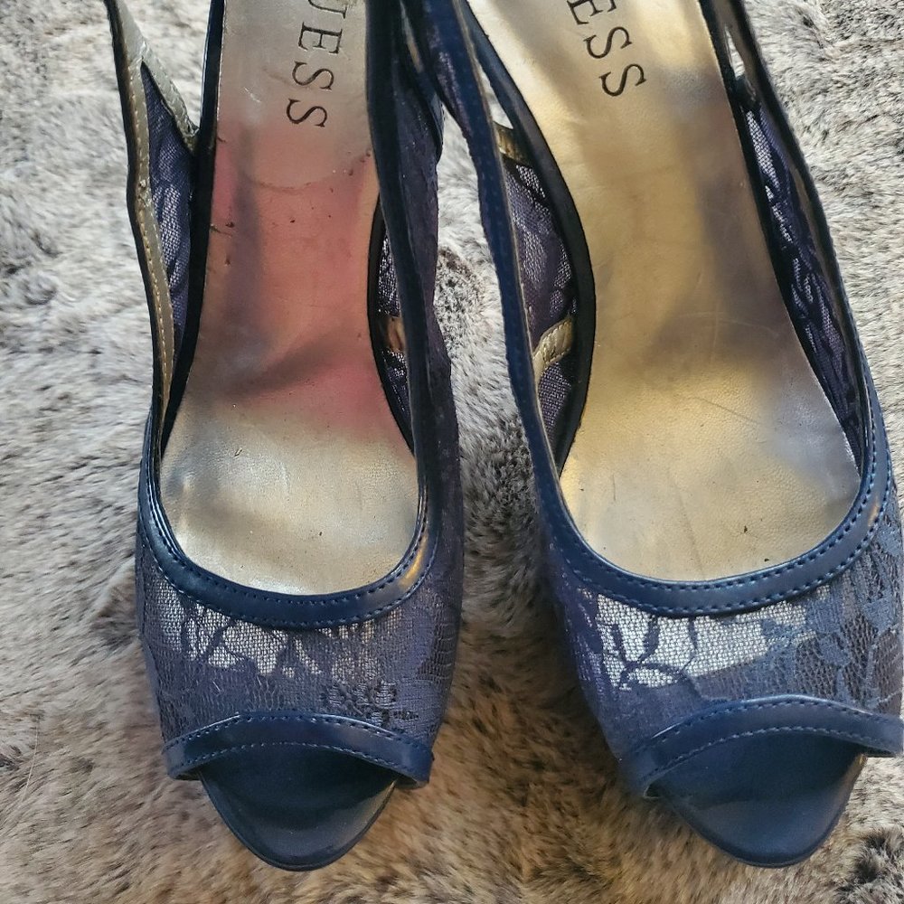 Guess Blue Lace Kitten Toe Pumps 7.5 4 inch heel